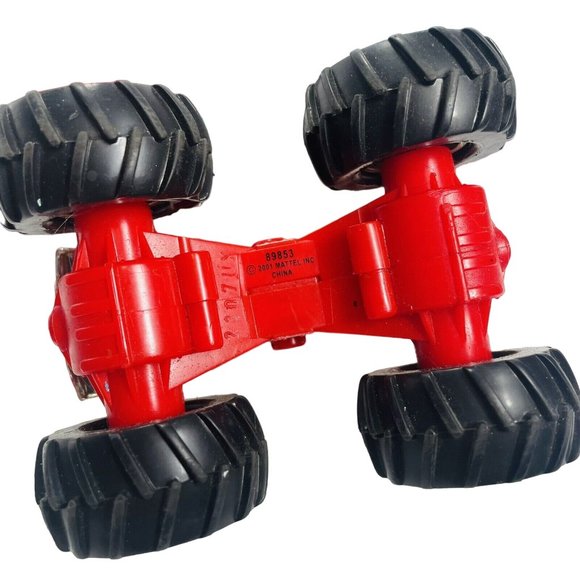 Monster Jam Silver Gray Truck Launcher Hot Wheels Vintage With 2 Trucks - Picture 4 of 16